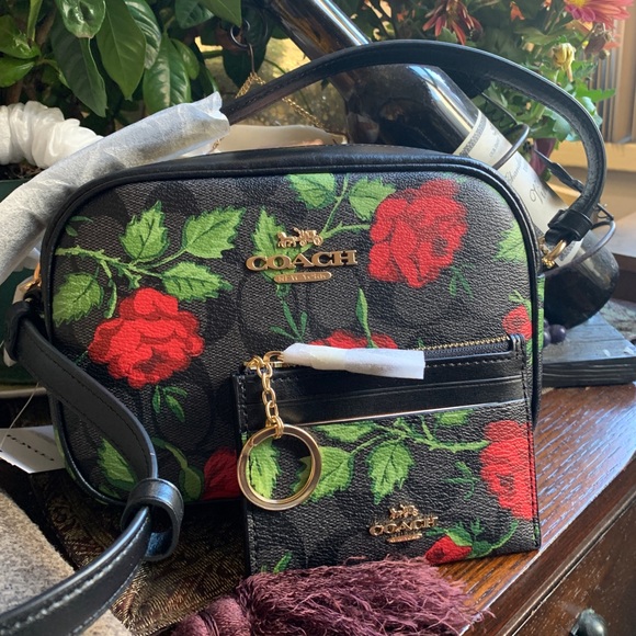 Authentic COACH Limited edition Snowwhite Leather/floral coated zip top Crosby - Picture 4 of 10